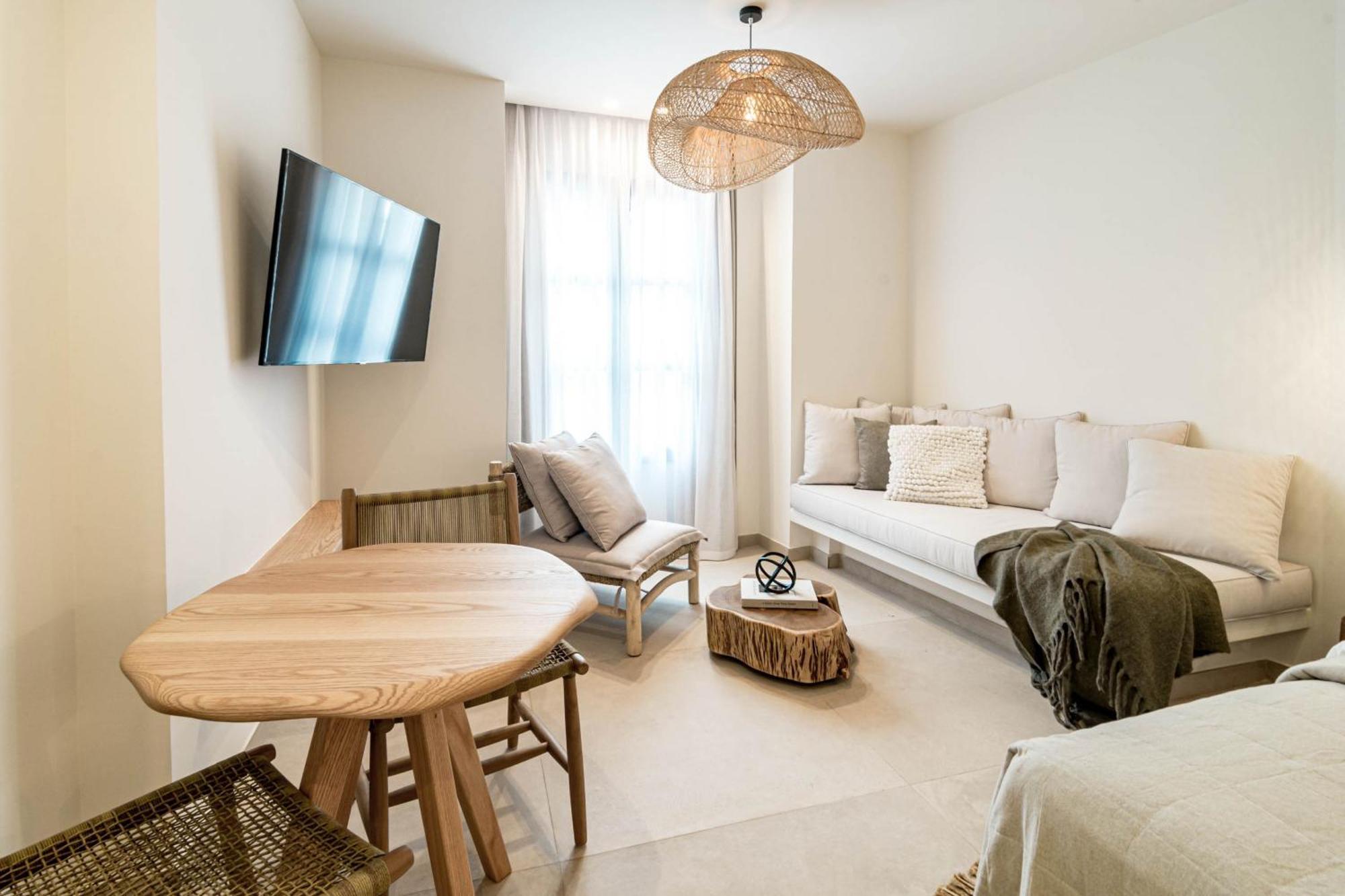Seaclub Suites Εστεπόνα Εξωτερικό φωτογραφία