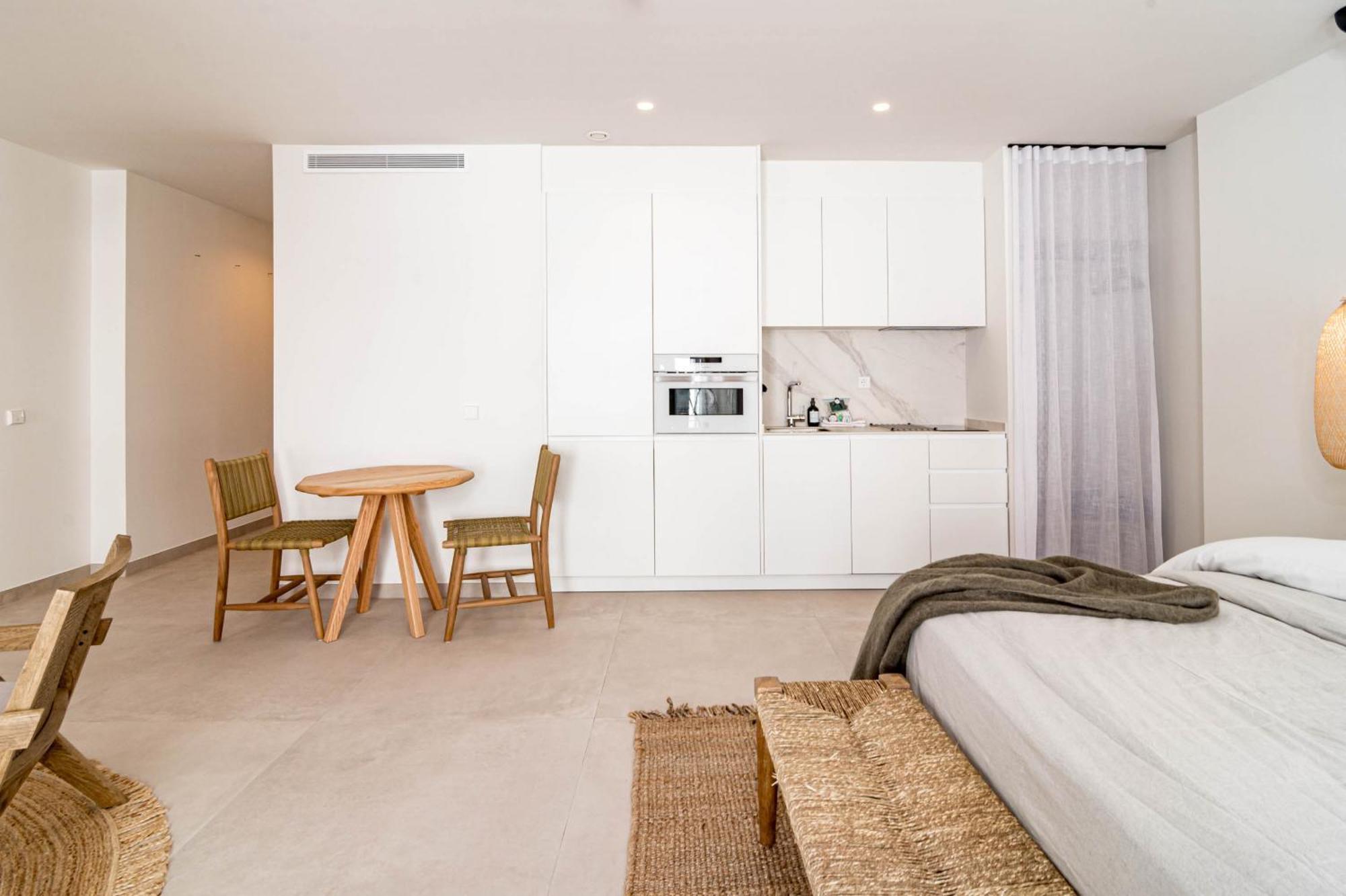 Seaclub Suites Εστεπόνα Εξωτερικό φωτογραφία