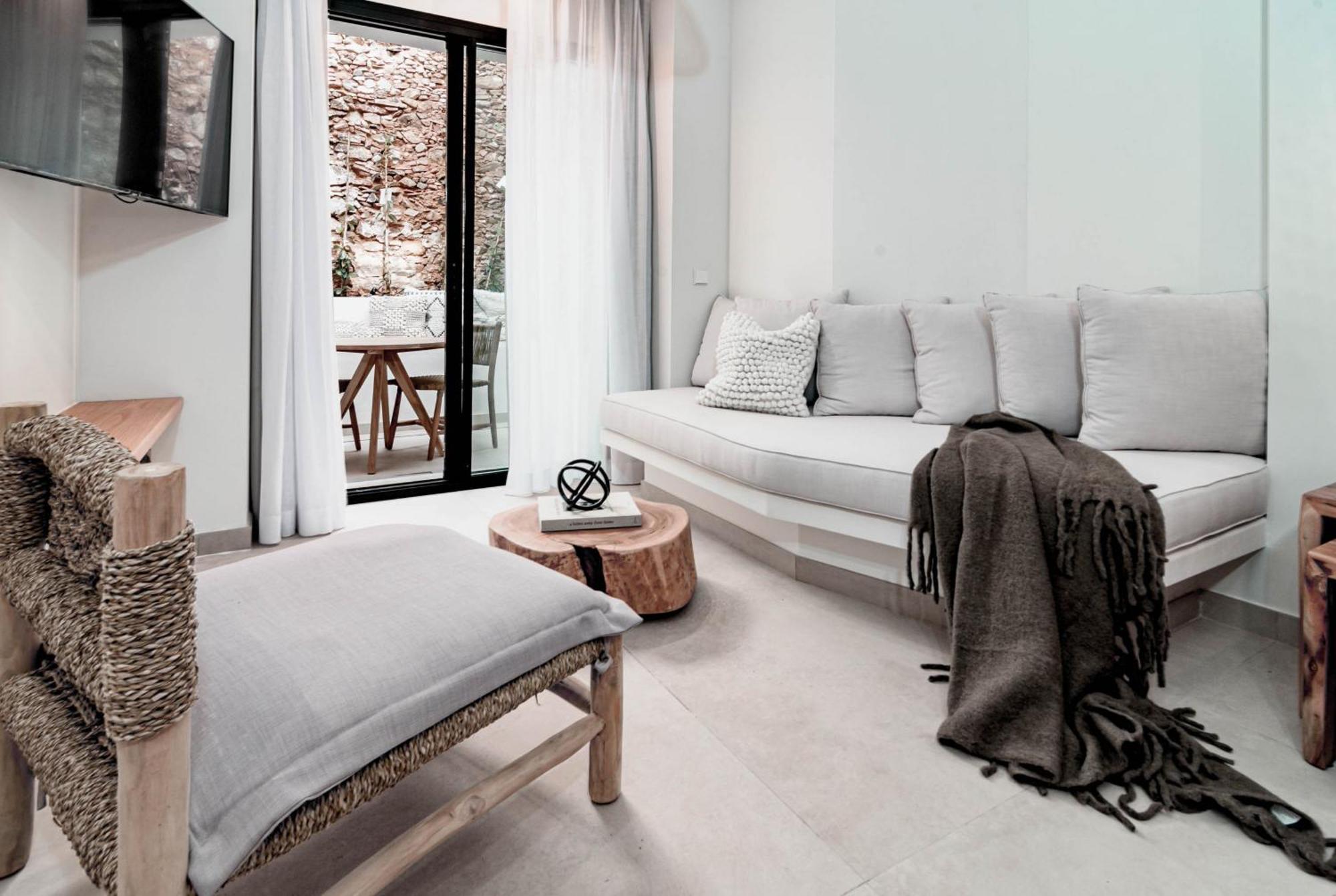 Seaclub Suites Εστεπόνα Εξωτερικό φωτογραφία